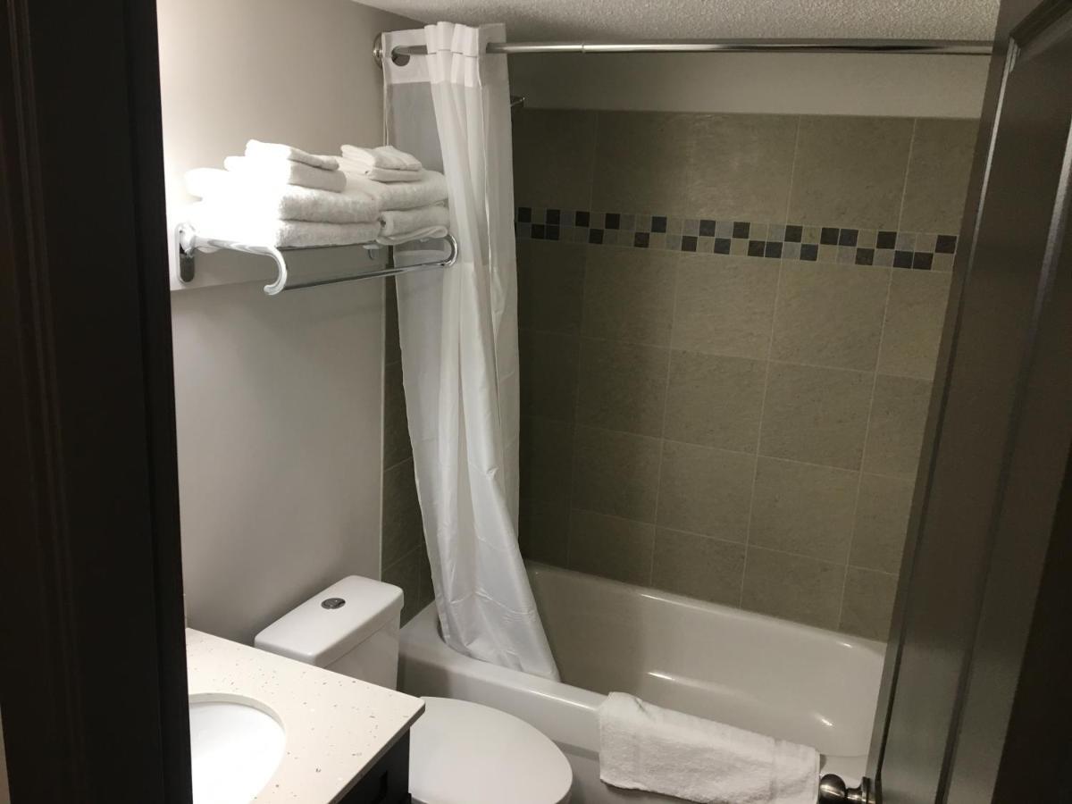 Homestead Inn & Suites Vanderhoof Exteriér fotografie